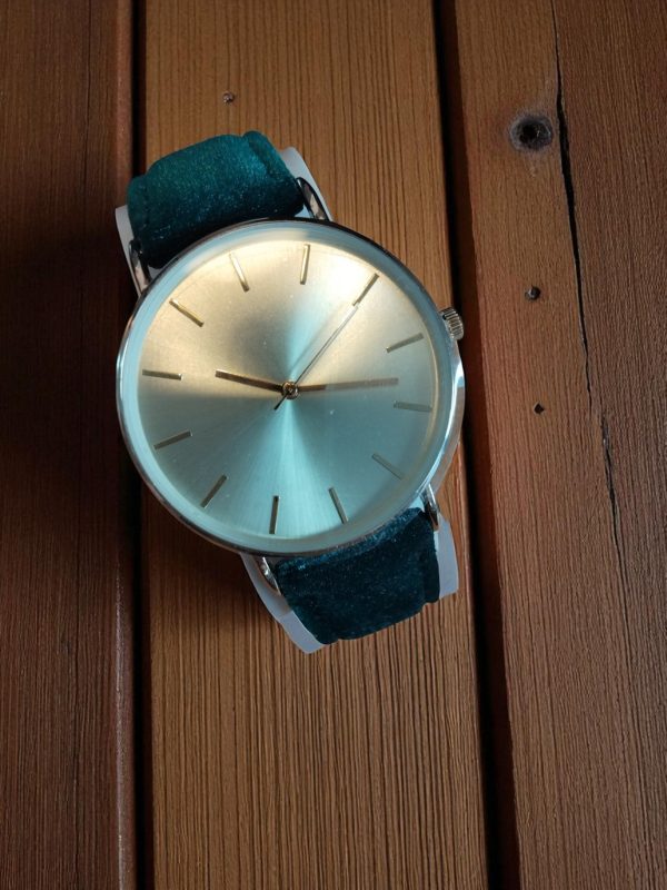 (MW24) Deep green velour over leather strap gents watch - Image 3