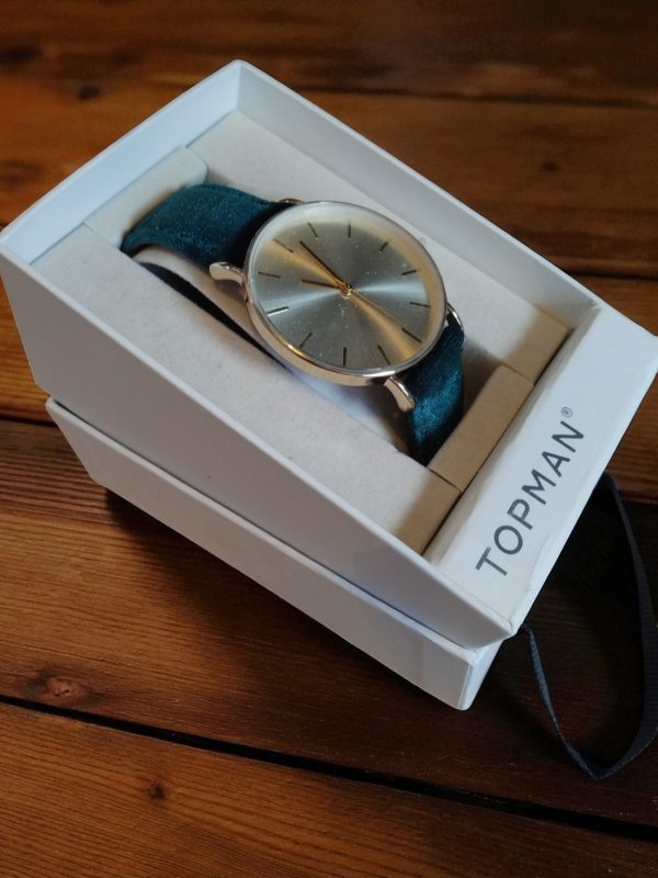 (MW24) Deep green velour over leather strap gents watch - Image 2