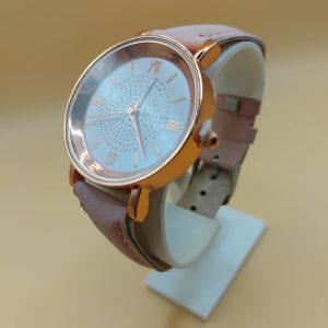 (LW28) Ladies teenager new boxed leather strap watch