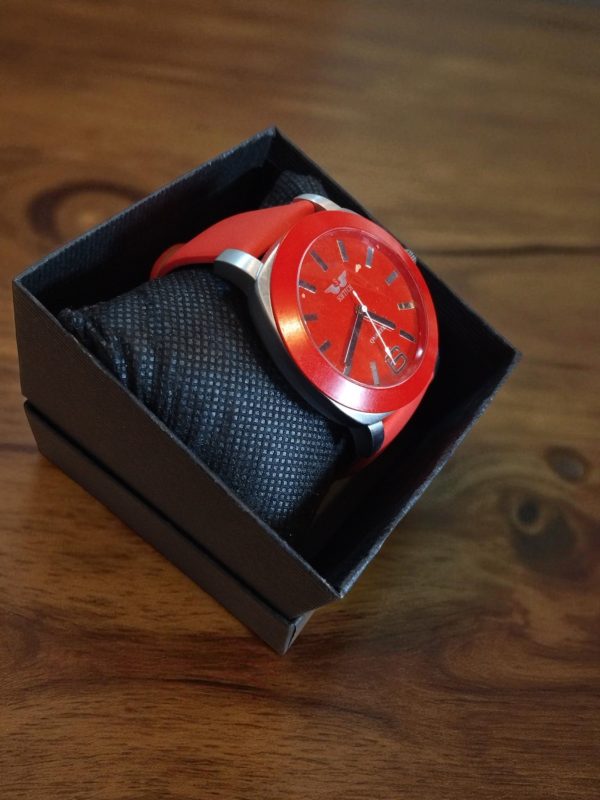 (LW36) Softech of London thick red leather strap ladies watch - Image 6