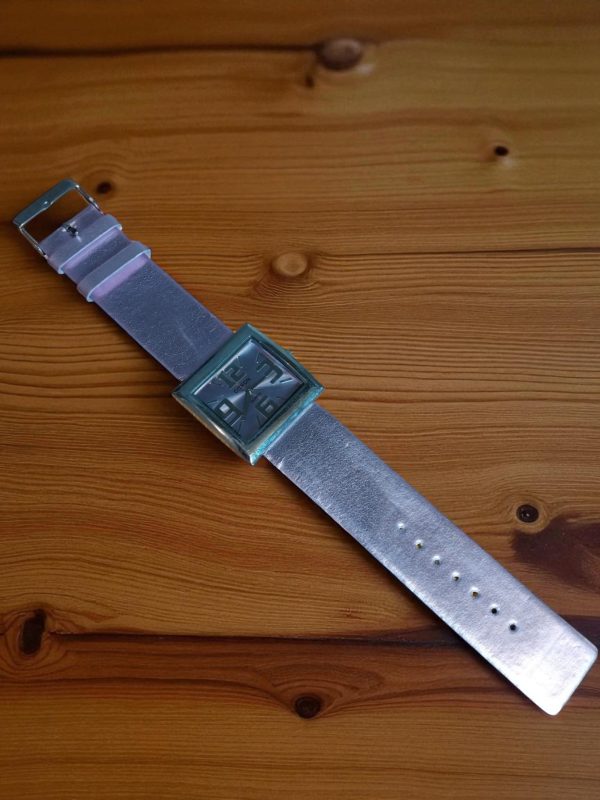 (LW38) Citron of London Thick lilac strap ladies wrist watch - Image 2