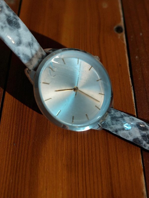(LW48) Ladies slim leather strap watch from Freedom - Image 7