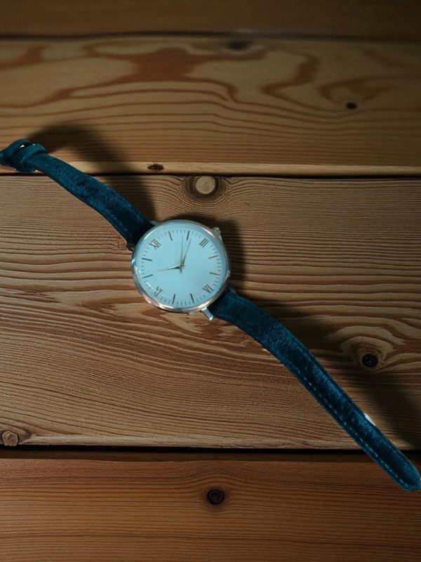 (LW52) Ladies Freedom dark green slim leather strap watch - Image 3