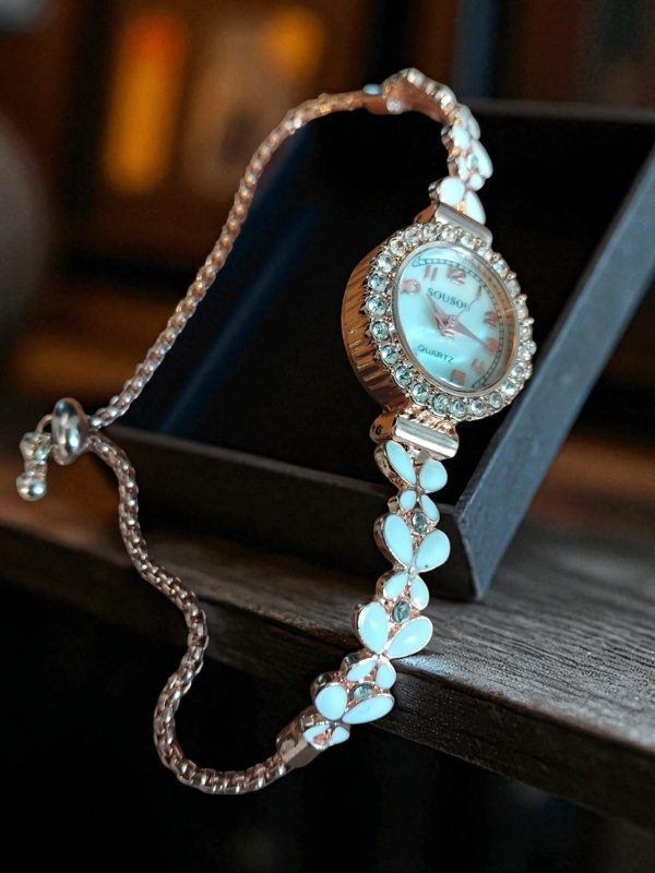 (LW7) Ladies teenager drawstring watch boxed