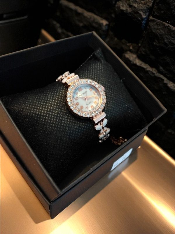 (LW7) Ladies teenager drawstring watch boxed - Image 2