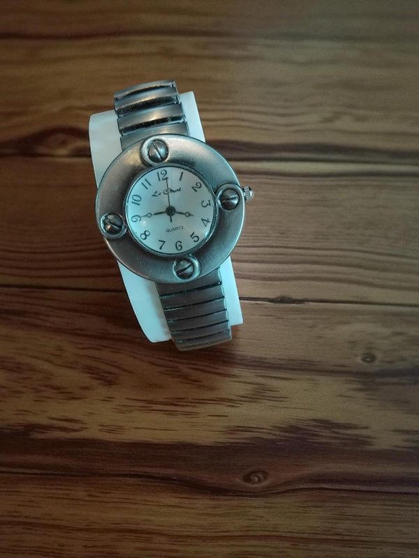 (Lc1) Le Chat ladies / teenagers stainless steel watch - Image 3