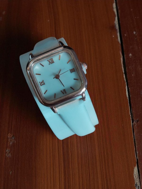 (LW100) Teenager / young lady watch and jewellery set - Image 7