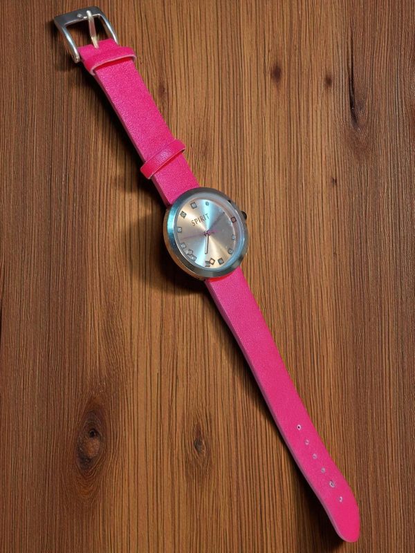 (LW120) Spirit ladies / teens shiny pink leather strap watch - Image 5