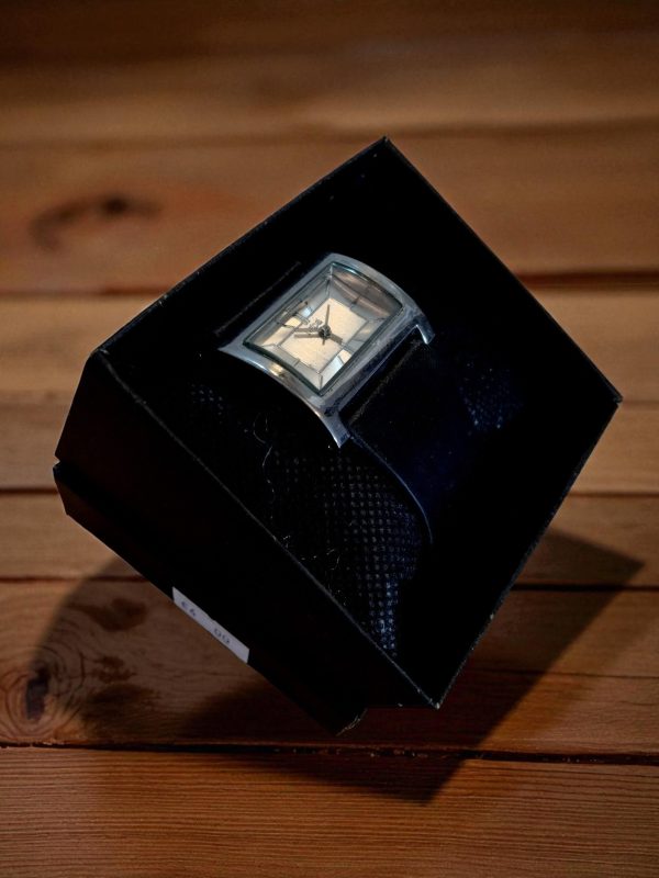 (LW142) Rebel thick leather strap wrist watch - Image 2