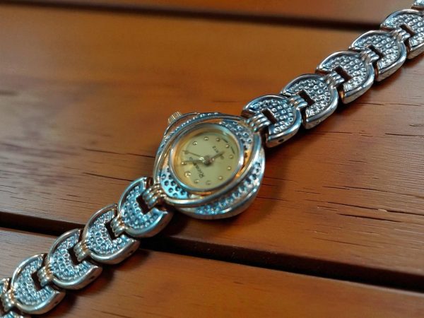 (LW145) Ricardo ladies evening dress watch - Image 4