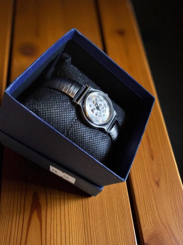 (Lc16) Le Chat ladies/teens stainless steel watch - Image 2