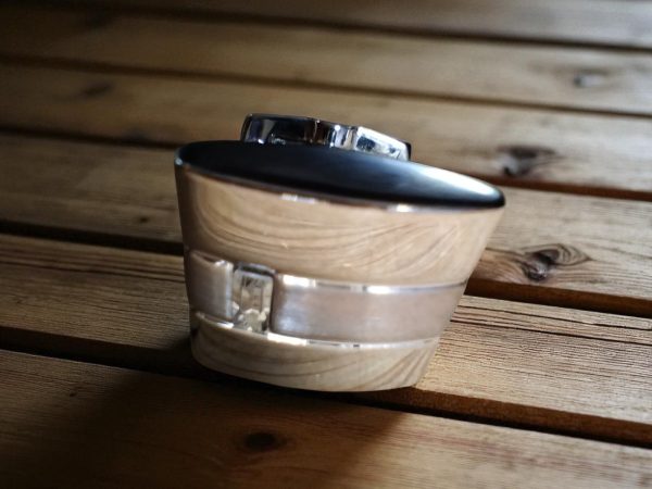 (Cf18) Pair of Jasper Conrad cufflinks with clear quartz crystal - Image 3
