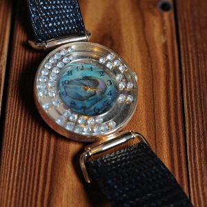 (Lc18) Le Chat ladies/teens leather strap watch with rhinestones