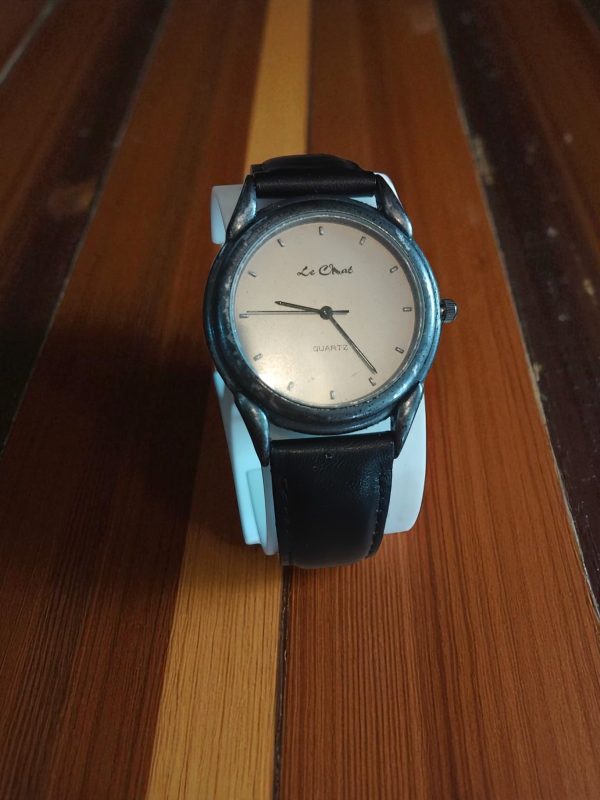 (Lc2) Le Chat ladies / teenagers black leather strap watch - Image 2