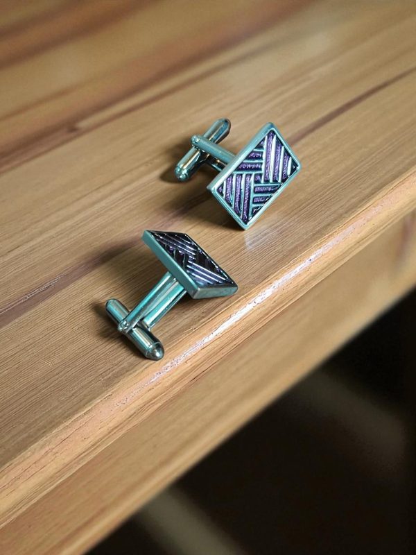 (Cf2) Asymmetrical rectangular pair of boxed cufflinks - Image 2