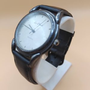 (Lc2) Le Chat ladies / teenagers black leather strap watch