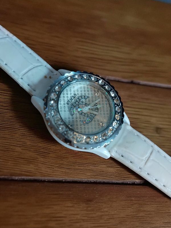 (BW28) Ladies teenager leather strap with rhinestone watch - Image 3