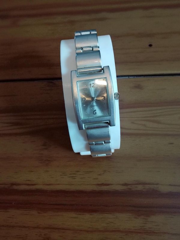 (BW30) Ladies teenager Small stainless steel strap watch - Image 2
