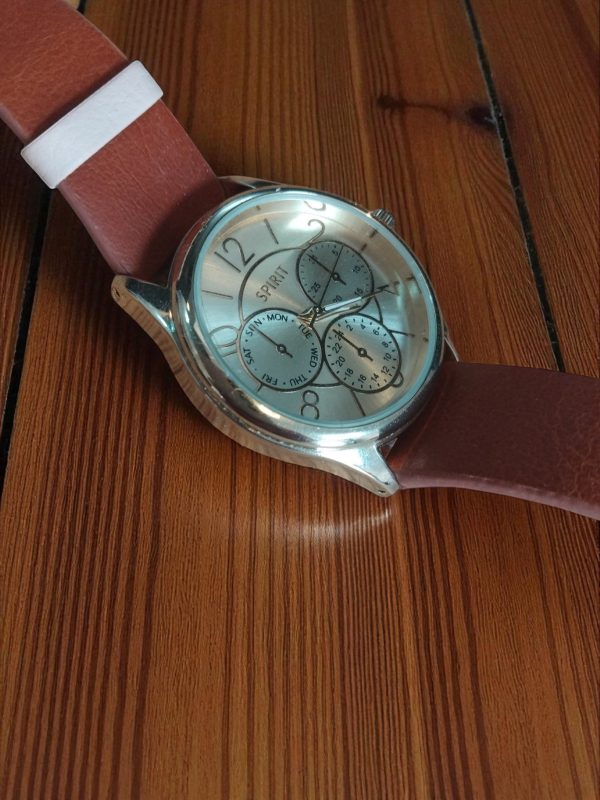 (MW32) Gents Spirit Brown leather strap watch - Image 4