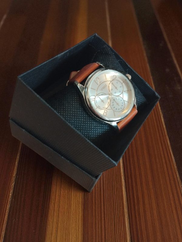 (MW32) Gents Spirit Brown leather strap watch - Image 2