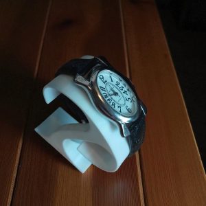 (Lc35) Le Chat ladies/teens leather strap dress watch