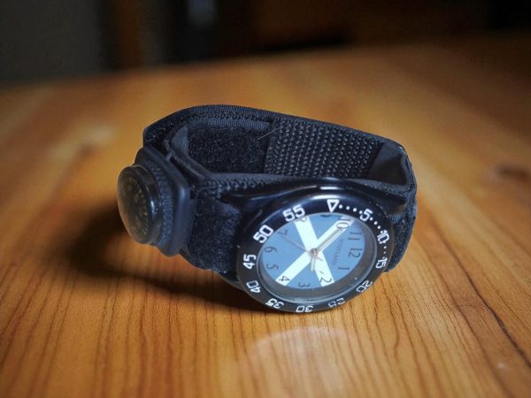 (MW35) Gents/teenagers Scotland watch with compass - Image 3