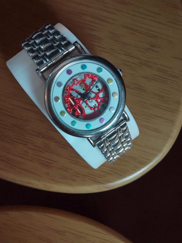 (Lc36) Le Chat ladies/teens stainless steel fixed size strap watch - Image 3