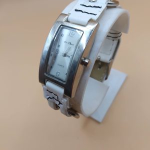 (Lc4) Le Chat ladies / teenagers plaid white leather strap watch