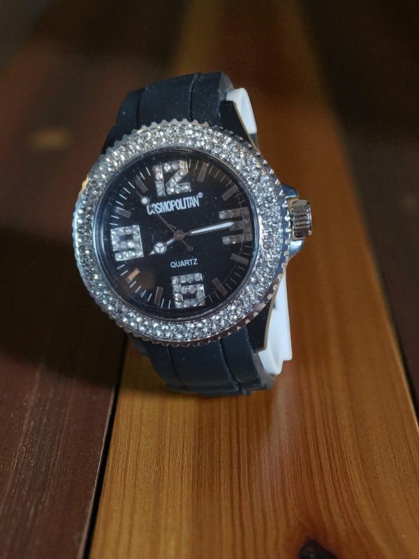 (MW40) Gents/Ladies Cosmopolitan heavy duty silicone strap watch - Image 3