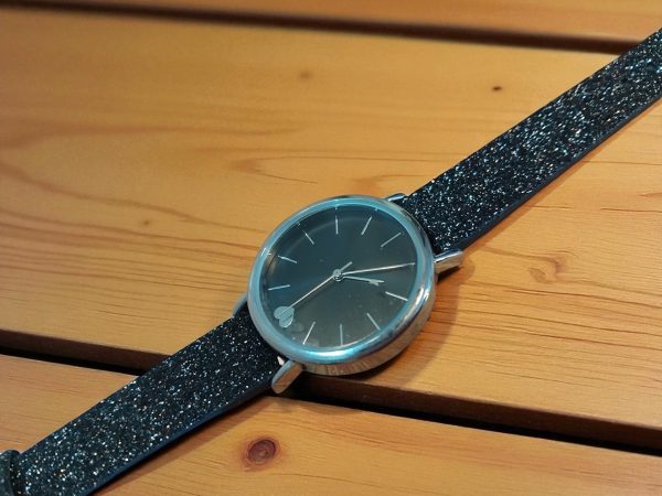 (BW44) Claire's sparkly ladies / teenager watch - Image 3