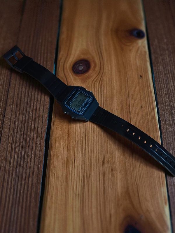 (MW46) Gents/Ladies/Teenager Digital watch with silicone strap - Image 4