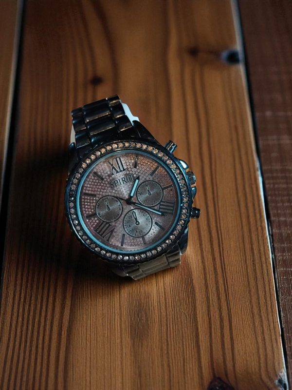 (MW48) Gents/Ladies Spirit Bling style stainless steel watch - Image 3