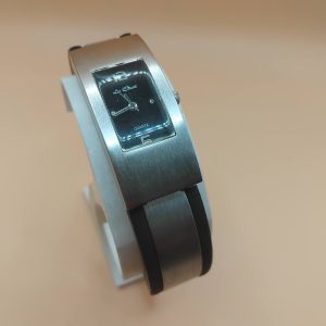 (Lc48) Le Chat ladies/teens Small brushed stainless steel strap watch