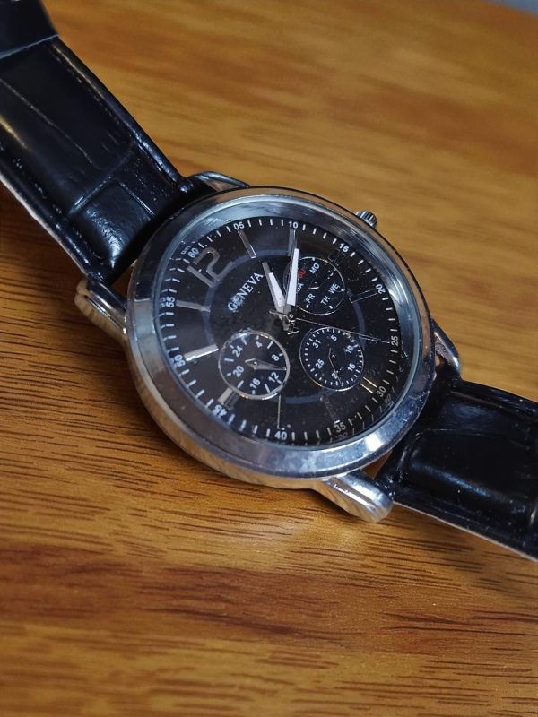 (MW51) Gents/Teenagers Geneva black leather strap watch - Image 4