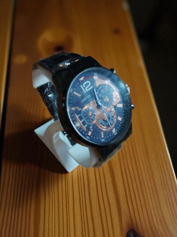 (MW52) Gents/Teenagers Geneva stainless steel watch - Image 3