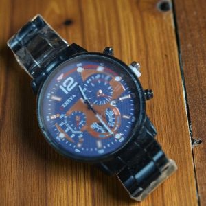 (MW52) Gents/Teenagers Geneva stainless steel watch