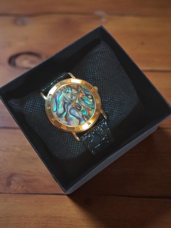 (Lc55) Le Chat Ladies/teens shiny black leather strap watch - Image 2