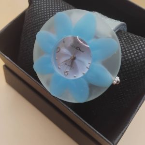 (Lc58) Ladies / teens silicone flower face and strap watch