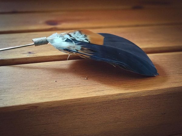 (LP7) Feather design lapel / hat pin