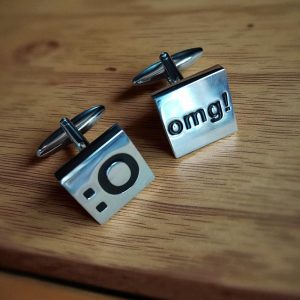(Cf7) Pair of fun "OMG" quality cufflinks