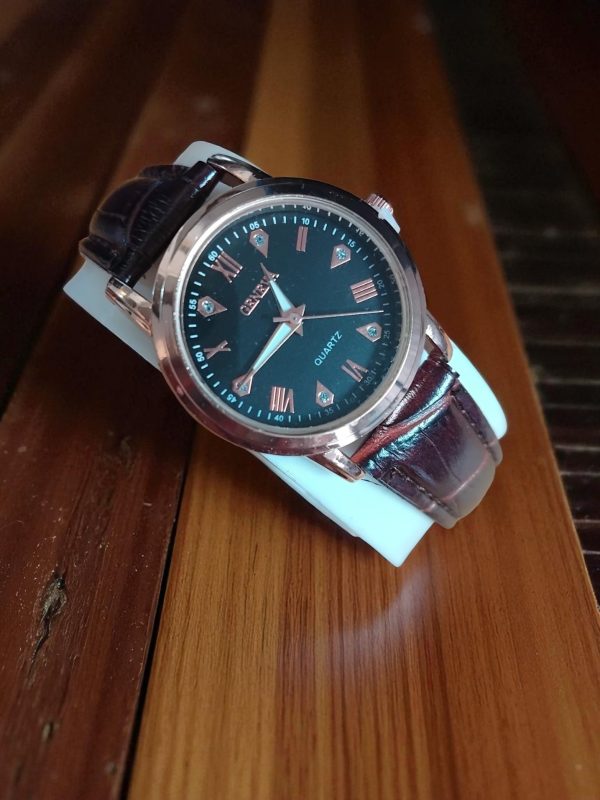 (MW70) Gents/Ladies Geneva matching pair of watches - Image 4