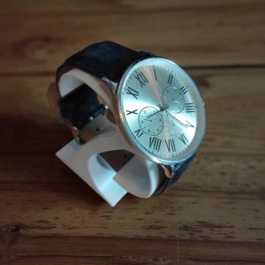 (MW71) Topman boxed leather strap dress watch