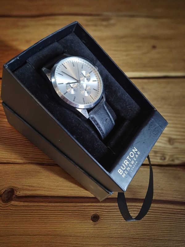 (MW74) Burton boxed leather strap dress watch - Image 2