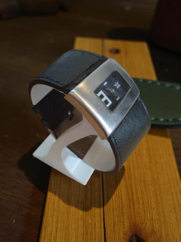 (LW76) Softech of London wide black leather strap watch