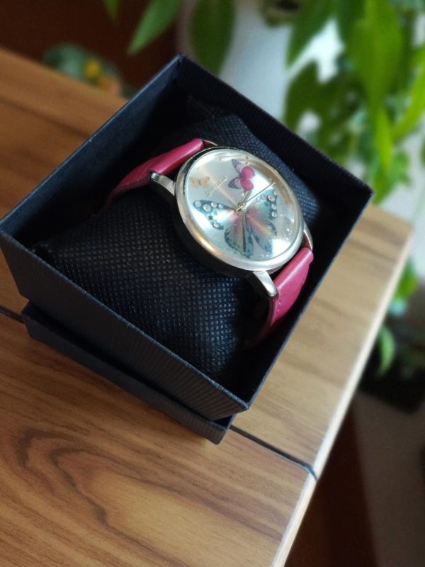 (LW88) Ladies / teens Accessorize Butterfly themed watch - Image 5