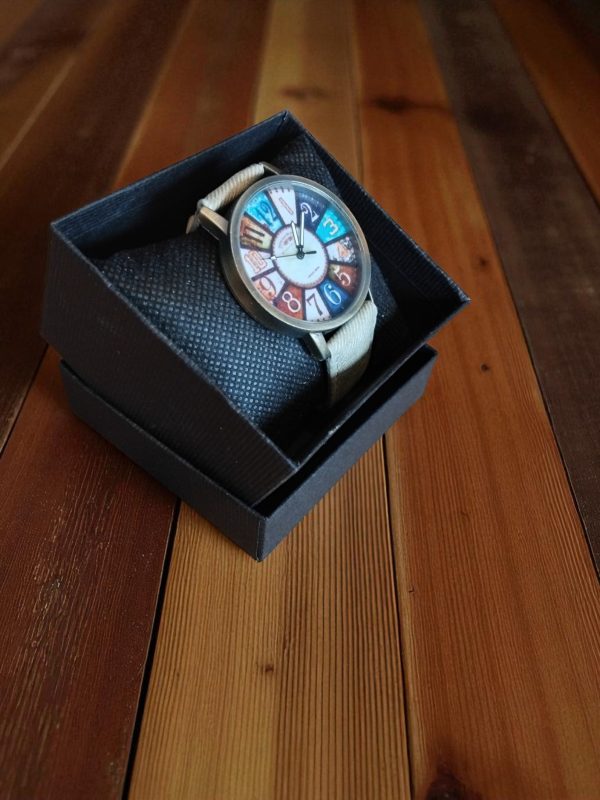 (MW88) Pastel shade face with fabric strap ladies/gents boxed wrist watch - Image 2