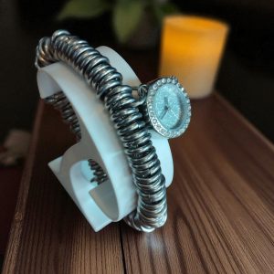 (LW90) Ladies / teens bangle stainless steel rings watch