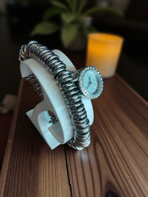 (LW90) Ladies / teens bangle stainless steel rings watch