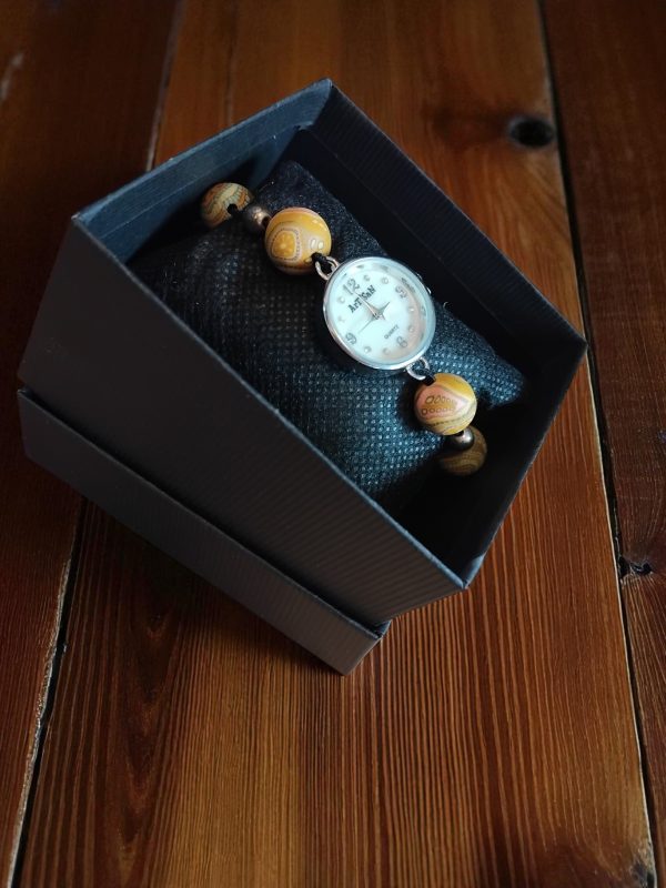 (MW90) Artisan Bead individually crafted wrist watch - Image 2