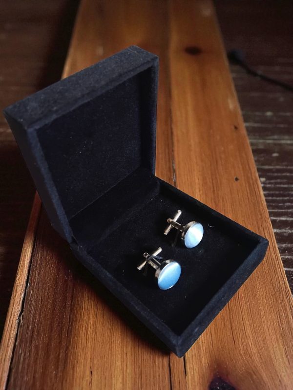 (Cf1) Pair of coloured ceramic on stainless steel boxed cufflinks - Image 20